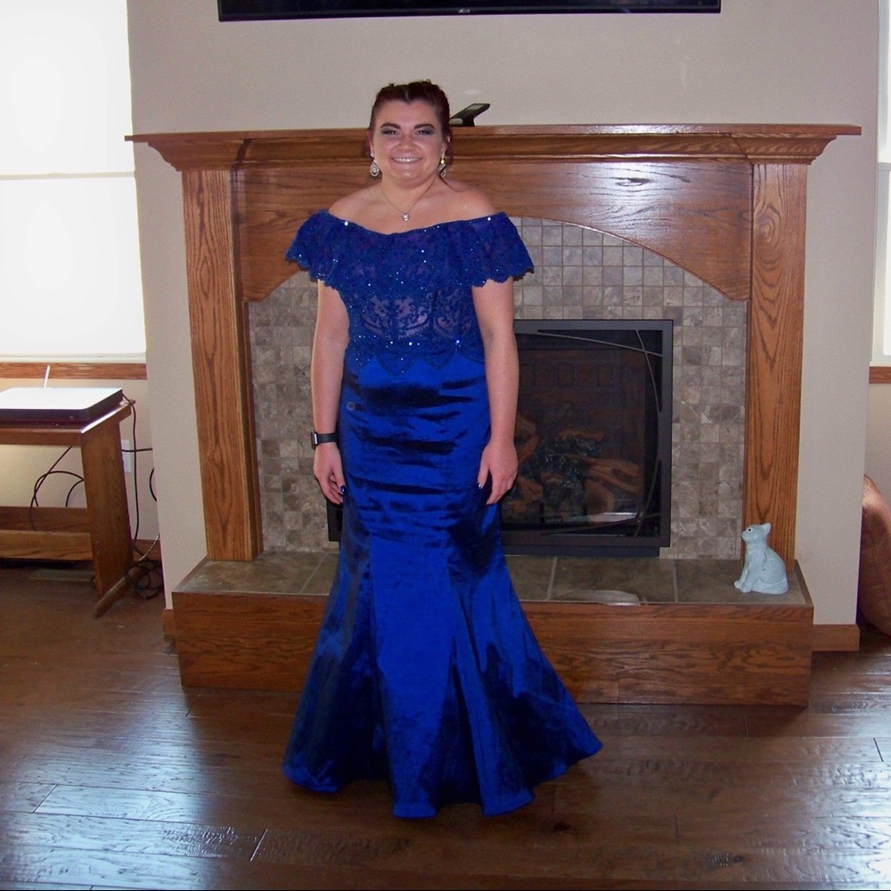Clarisse prom dress